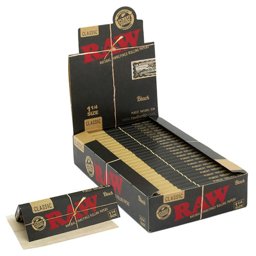 RAW CLASSIC BLACK ROLLING PAPERS 1 1/4 (BOX OF 24)